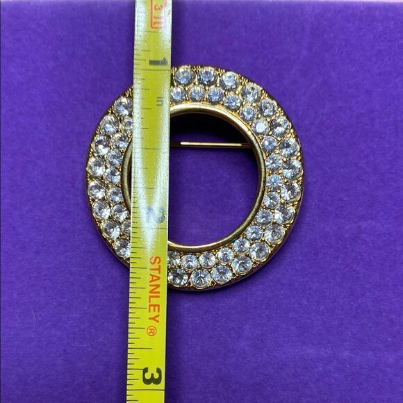 💛 Vintage Swarovski Gold Plated Crystal Circular Brooch - Picture 4 of 4